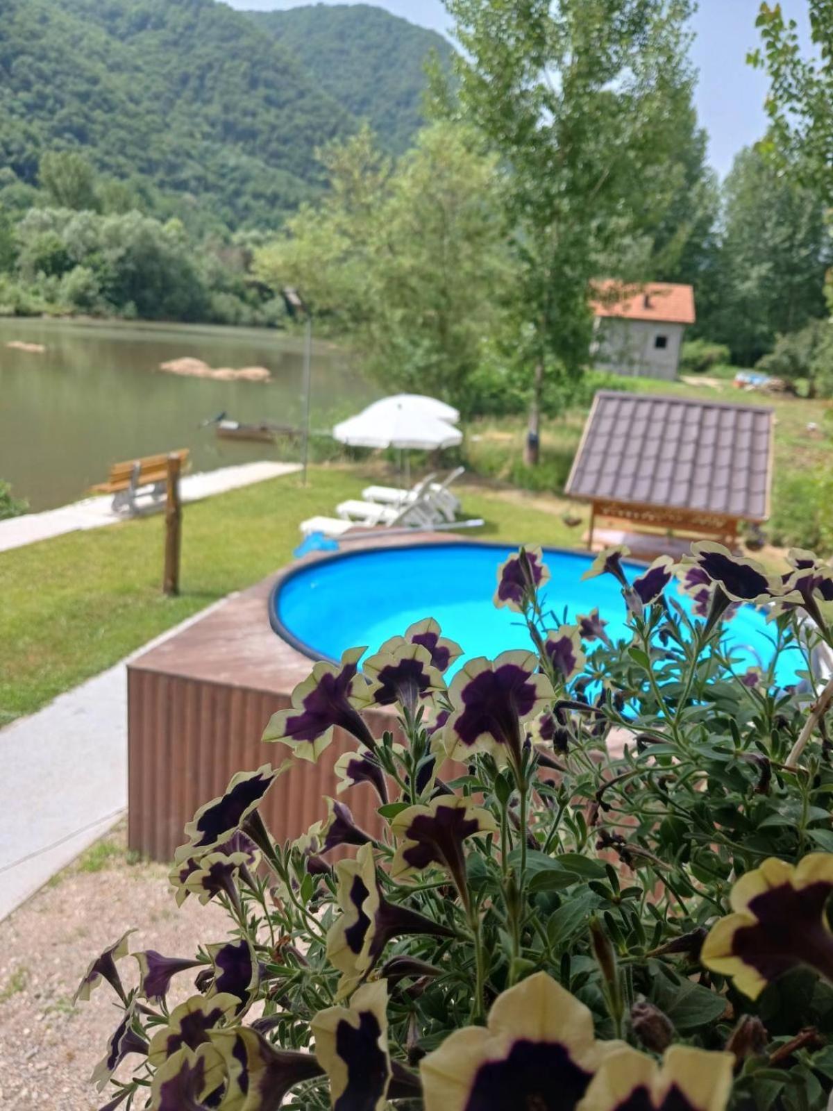 Vikendica Mihic Villa Zvornik Ngoại thất bức ảnh